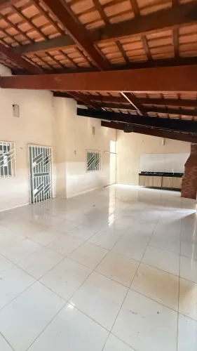 VENDE-SE CASA EXCELENTE LOCALIZAÇÃO CODADE JARDIM