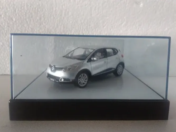 Miniatura Renault Captur 1/43