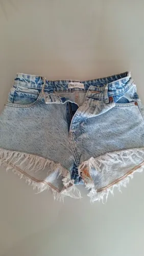 Short jeans Zara