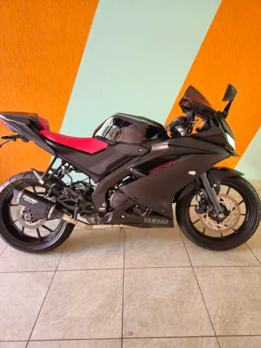 YAMAHA R15 TOP DE LINHA, SUPER CUIDADA APENAS 6MIL KM.