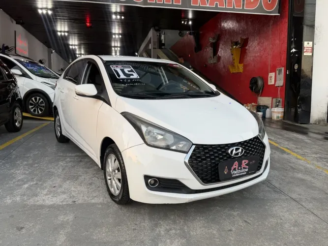 Hyundai HB20S C.style/c.plus1.6 Flex 16V Aut. 4P 2015