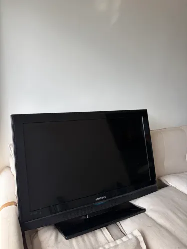 TV SAMSUNG 32. NÃO É SMART!!!! Perfeita