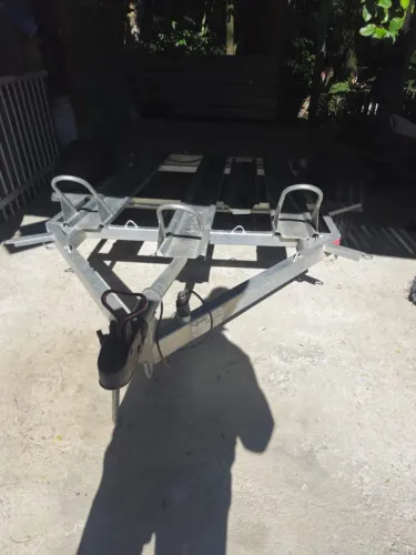Reboque para 3 motos
