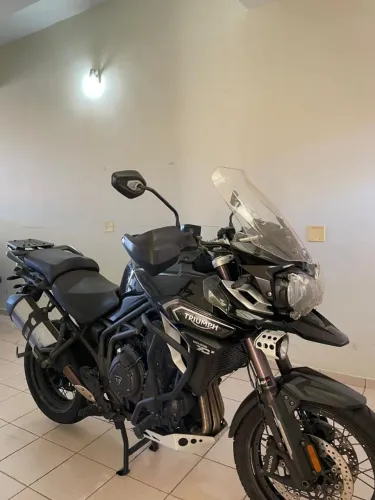 Tiger 1200 xcx 2017 perfeita com bauletos traseiros original da triumpf