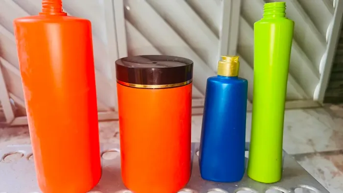 Vendo refil para uso cosméticos.