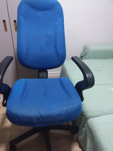 Cadeira escritório em bom estado