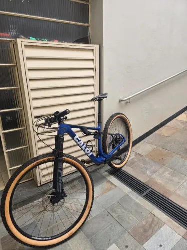 Caloi Elite Carbon FS 2024 Carbon Full Suspension | Upgrade FREIOS SLX | Estado de Nova