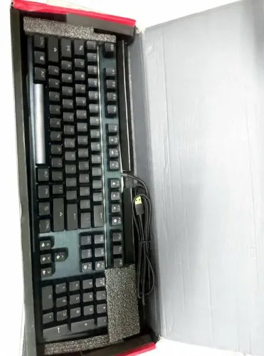 Teclado Hyperx Qwerty Outemu Blue Inglês Us Cor Preto Com Rg (Recondicionado)