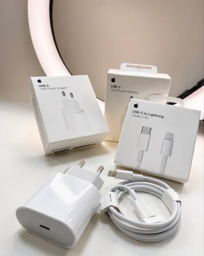 Fonte e cabo original Apple