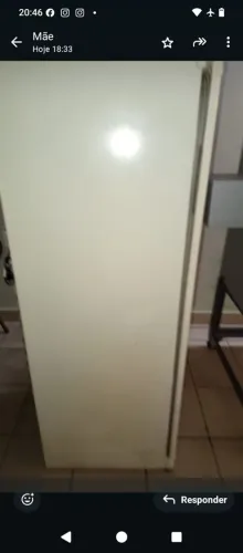 Vendo geladeira interessado chamar no ZAP *64