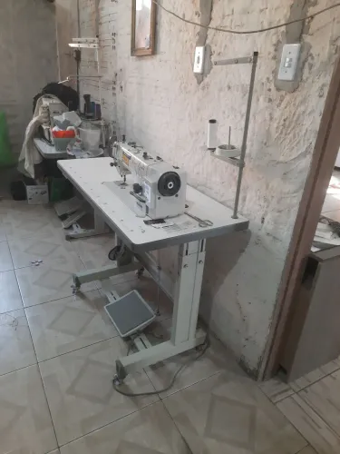 Máquina reta industrial de costura ALPHA LH9800D