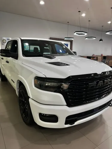 Ram 1500 Laram. Night ED. Bi-TB 3.0 4X4 Aut. 2026