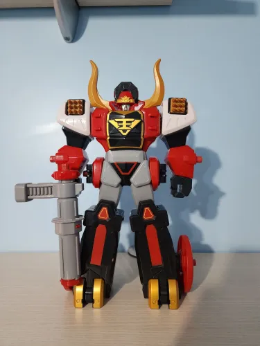 boneco megazord bull (power rangers samurai  touro)