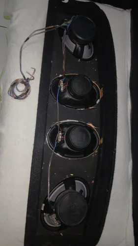 Som porta malas Toyota Etios 500 (aceito cartão)