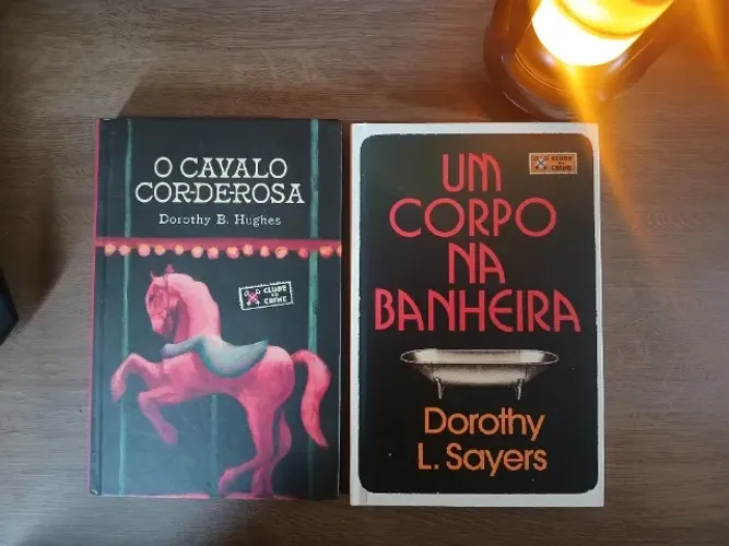 Kit livros clube do crime: O cavalor cor de rosa + um corpo na banheira livros