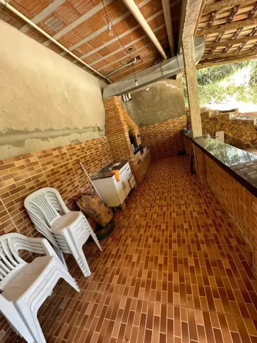 Imóvel para venda tem 2000 metros quadrados com 4 quartos em Recanto da Mata I - Santa Luz