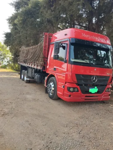 Mercedes Benz Atego 2426 segundo dono, motor novo