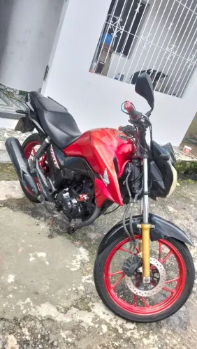 Vendo moto esportiva