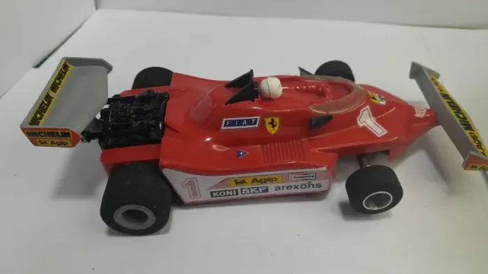 carrinho autorama ferrari t4 cinza
