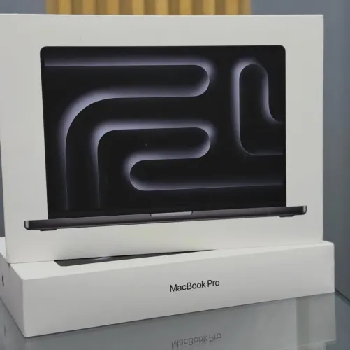 MacBook Pro 16 M5 Max 64GB RAM SSD 2TB