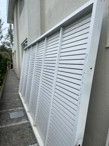 Portão de Garagem Basculante