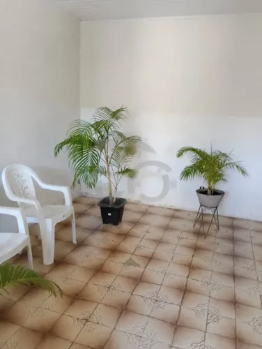 Casa no Bairro Siqueira Campos com 3 Quartos, 2 Banheiros - 200m²