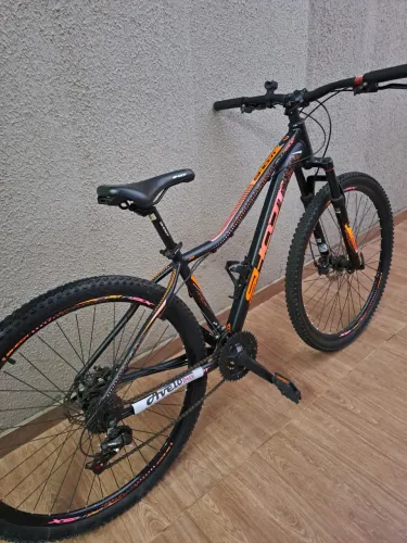 Bicicleta aro 29 shoot ella sx 21v cambios shimano freio a disco