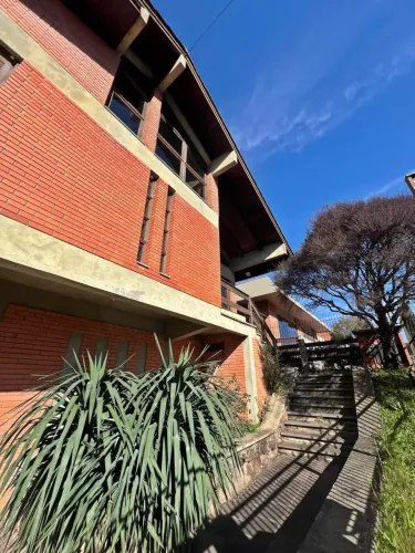 BENTOALVES aluga casa residencial, com 350 m2, 3 quartos em Petrópolis - Caxias do Sul - R