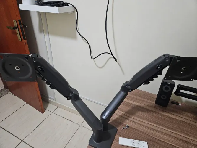 Braço Articulado ELG F160N