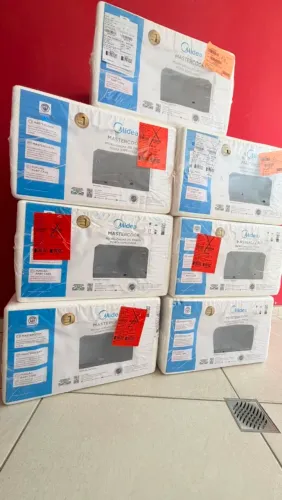 MICRO-ONDAS MIDEA MHP20BMASTER COOk 20 L