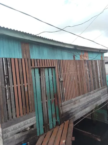 Vendo casa no bairro universidade