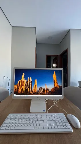 Vende-se computador All in one da LG
