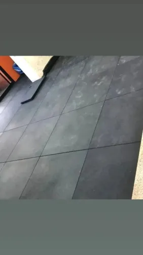 Piso emborrachado placa 1x1m 15mm preto 