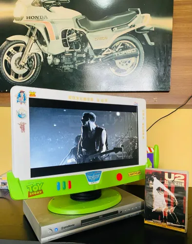 Tv monitor space ranger mais dvd gradiente