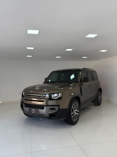 Land Rover Defender 110 X D300 HSE Mhev DIE AUT 2024