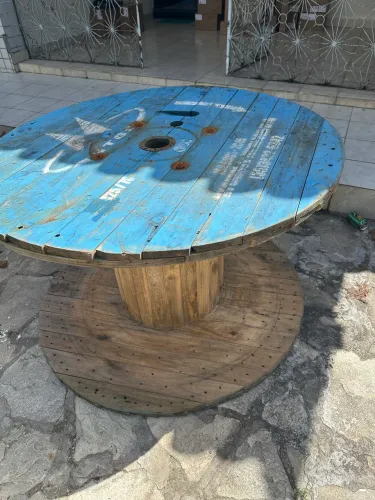 Bobina de madeira para customização