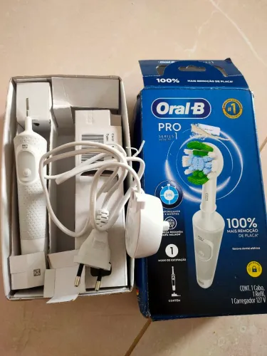 Escova Dental Elétrica Oral B - oportunidade