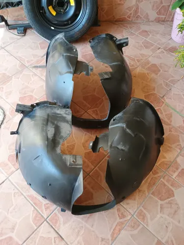 Par de parabarros do C4 Pallas, Hatch e vtr