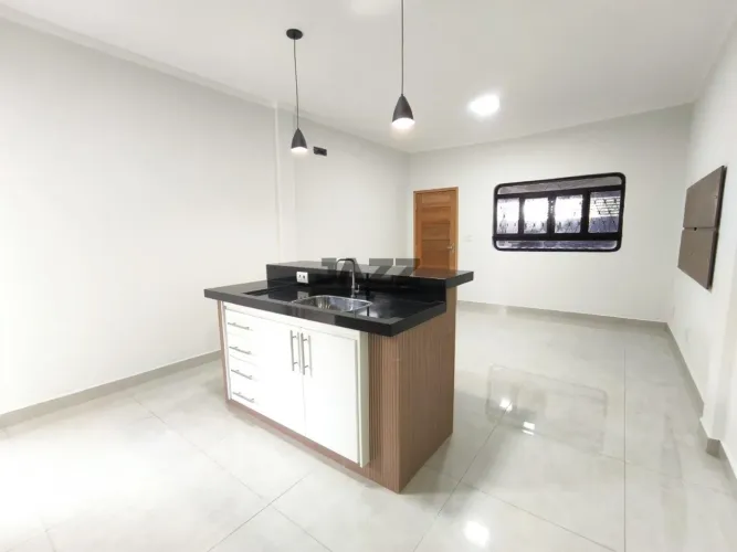 Casa à venda no Vila Rezende, com 150 m², 3 quartos, sendo 1 suíte, 2 banheiros e 2 vagas