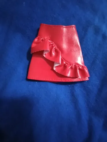 Saia para boneca Barbie fashionista