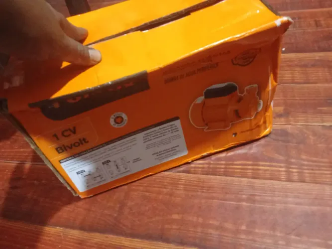 Bomba de água 300 $ novo na caixa nunca usado