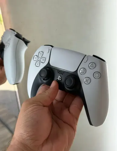 PS5 Modelo Slim 2 Controles Conservado 1TB