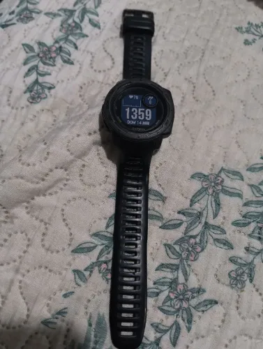 GARMIN INSTINCT