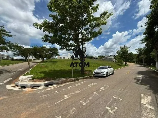 Terreno de 1.025 m² á Venda em Condomínio Fechado - Taubaté