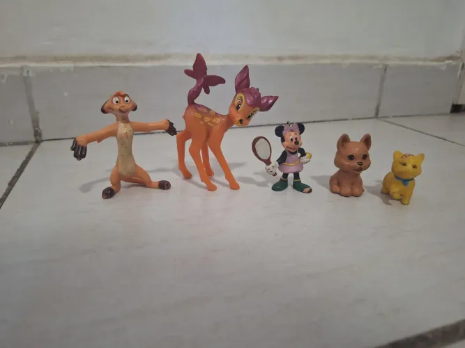 Lote de brinquedos variados