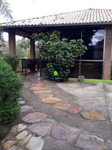 Casa em condomínio em Village Do Gramado I com 290.00 m² , 3 quarto(s) , 1 suíte(s) , 2 va