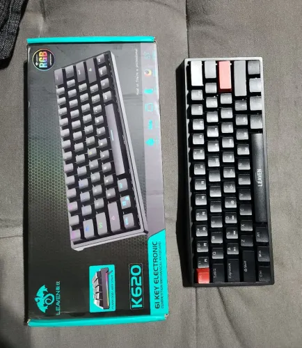 Teclado mecânico RGB 60% Leaven