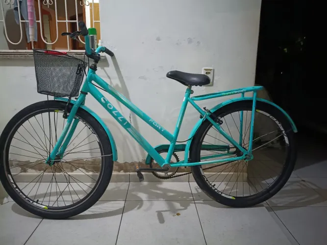 Vende-se bicicleta com nota fiscal