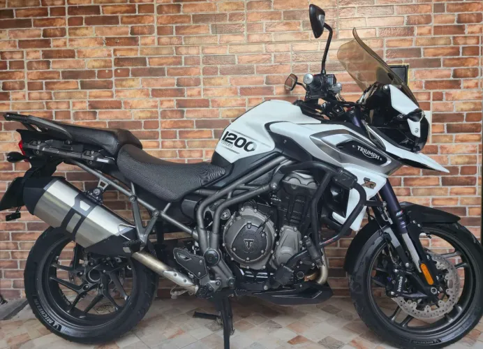TRIUMPH TIGER 1200 XR 