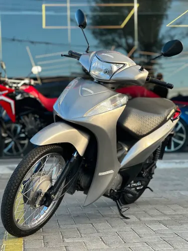 BIZ 125 ES 2012
